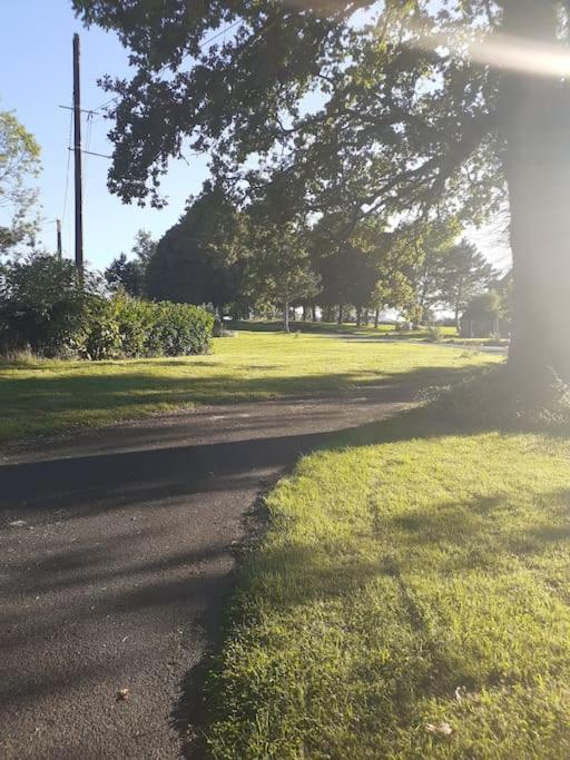 L'Atelier A L'Oree Des Bois Saint-Pierre-en-Auge Esterno foto